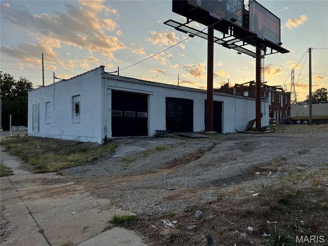 7923 Saint Charles Rock Road, Unincorporated, MO 63114