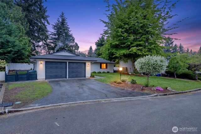 2227 167th Place NE, Bellevue, WA 98008