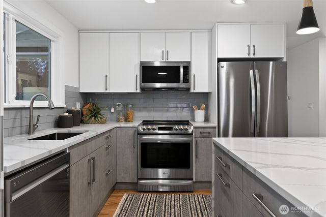 2227 167th Place NE, Bellevue, WA 98008