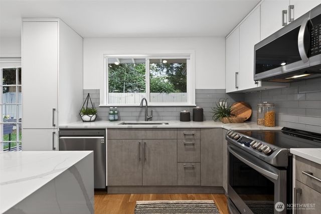 2227 167th Place NE, Bellevue, WA 98008