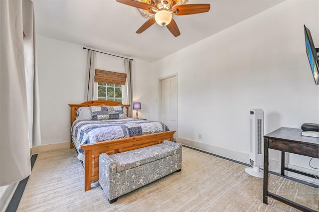 1301 Church Street, Galveston, TX 77550