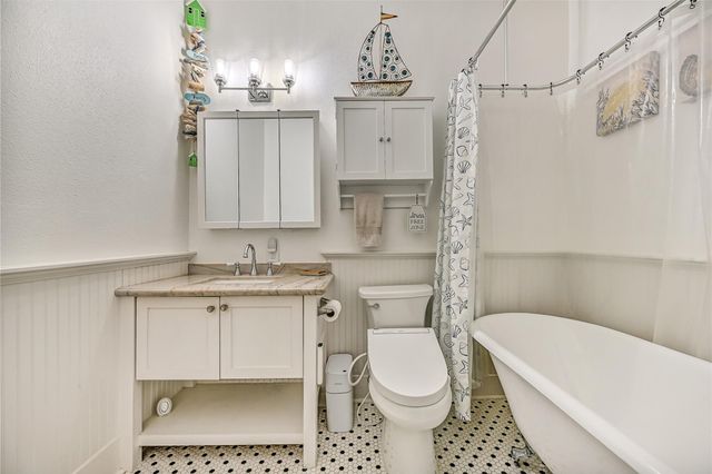 1301 Church Street, Galveston, TX 77550