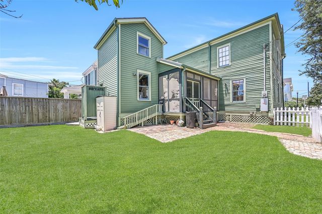 1301 Church Street, Galveston, TX 77550