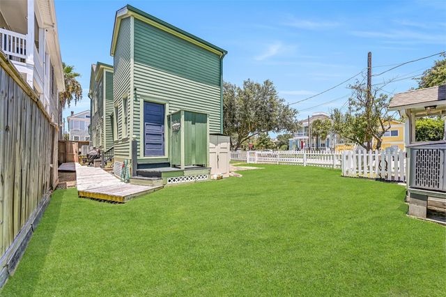 1301 Church Street, Galveston, TX 77550
