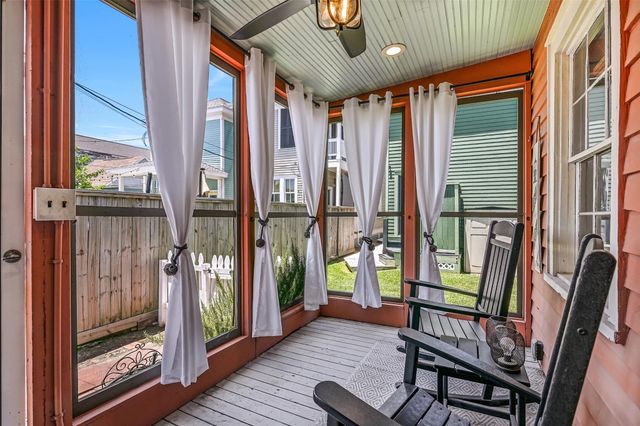 1301 Church Street, Galveston, TX 77550