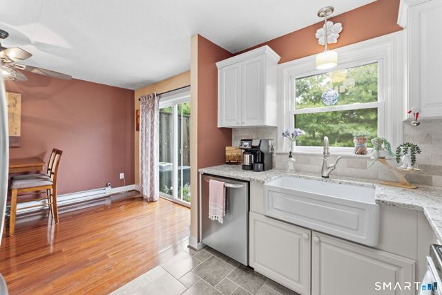 102 Lake Vista Drive 102, East Hampton, CT 06424