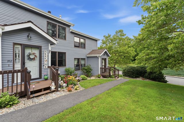 102 Lake Vista Drive 102, East Hampton, CT 06424