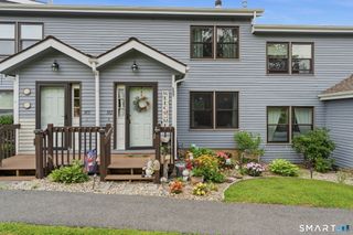 102 Lake Vista Drive 102, East Hampton, CT 06424