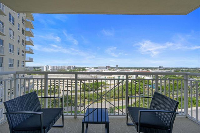 19501 W Country Club Drive 1412, Aventura, FL 33180