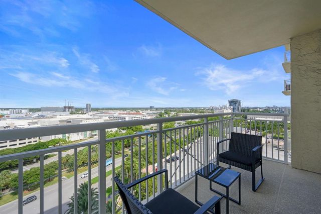 19501 W Country Club Drive 1412, Aventura, FL 33180