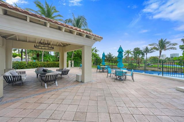 19501 W Country Club Drive 1412, Aventura, FL 33180