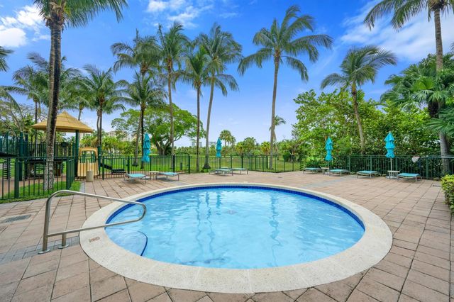 19501 W Country Club Drive 1412, Aventura, FL 33180