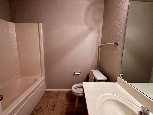 1140 Roundrock Drive, Saginaw, TX 76179