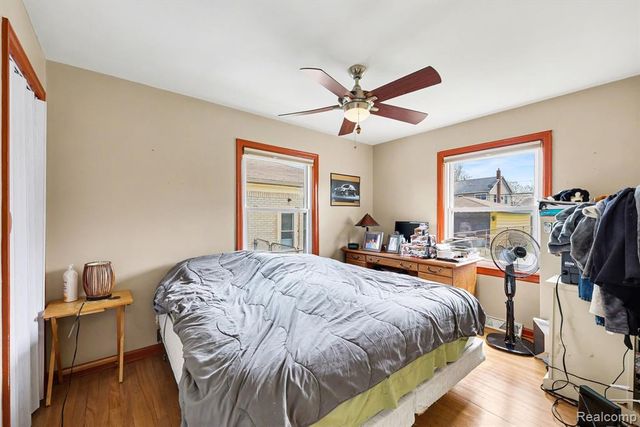 22460 Daniels Street, Saint Clair Shores, MI 48081