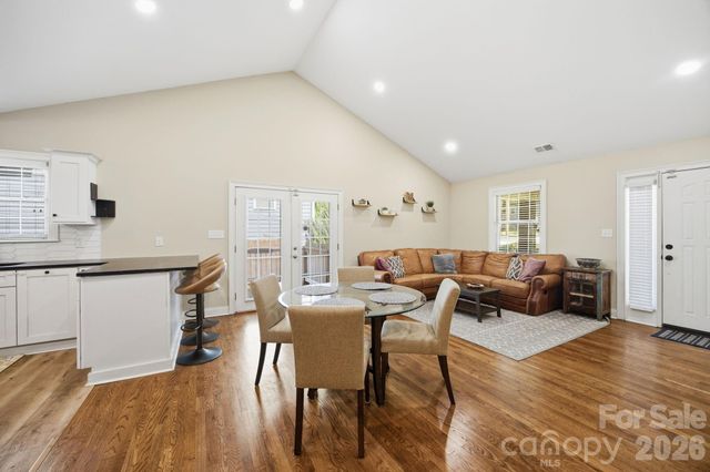 1742 Dunkirk Drive, Charlotte, NC 28203