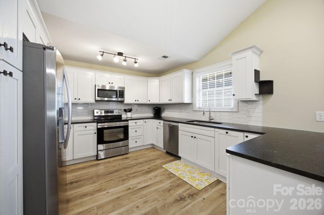 1742 Dunkirk Drive, Charlotte, NC 28203