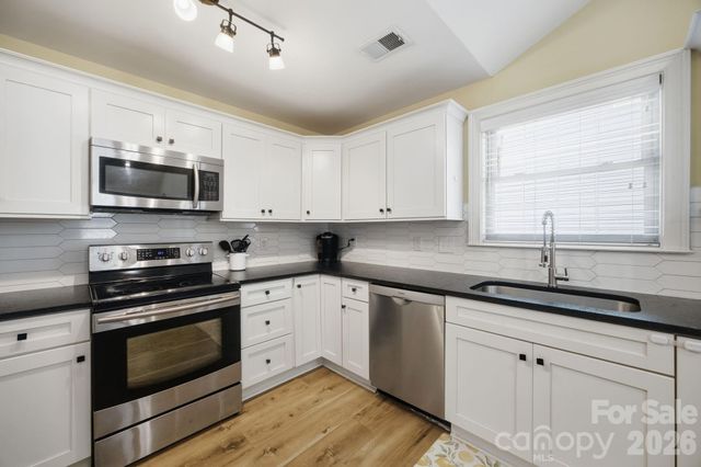 1742 Dunkirk Drive, Charlotte, NC 28203