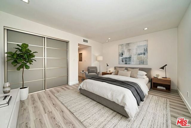 425 S Willaman Drive 204, Los Angeles, CA 90048