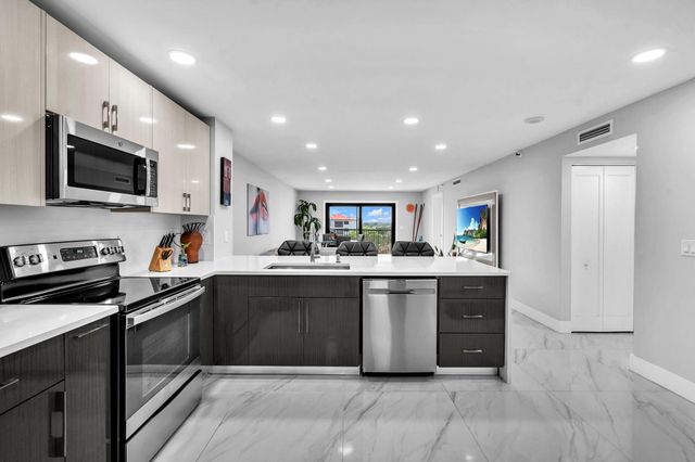 2221 Cypress Island Dr 708, Pompano Beach, FL 33069