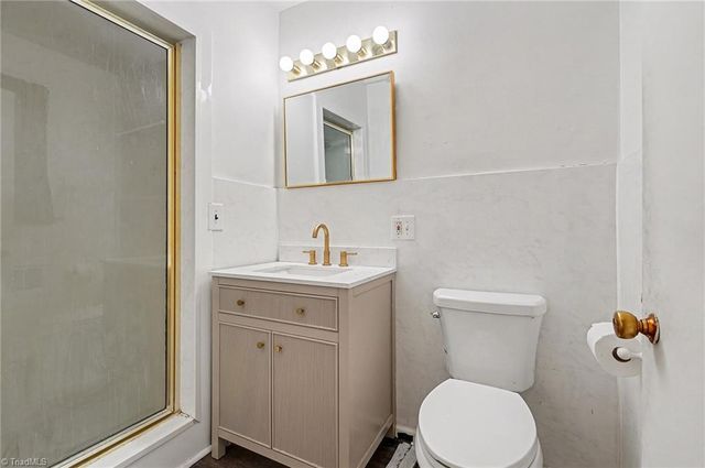 1802 W Market Street, Greensboro, NC 27403