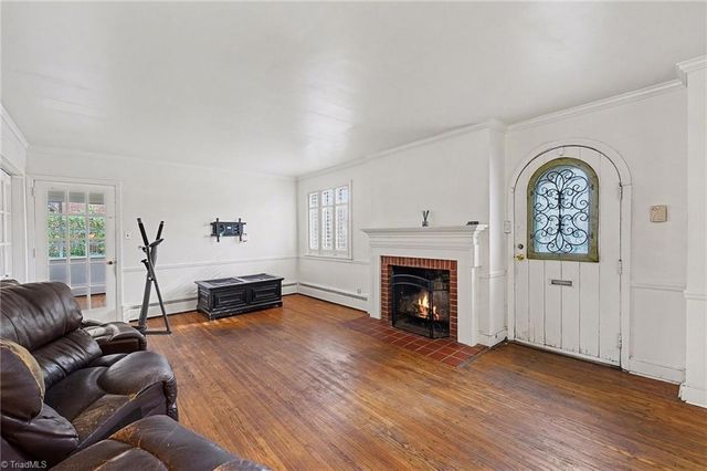 1802 W Market Street, Greensboro, NC 27403