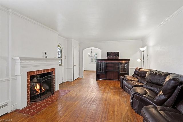 1802 W Market Street, Greensboro, NC 27403