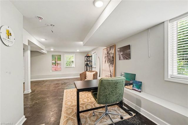 2439 Hoyt Street, Winston-salem, NC 27103