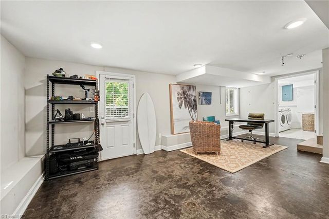 2439 Hoyt Street, Winston-salem, NC 27103