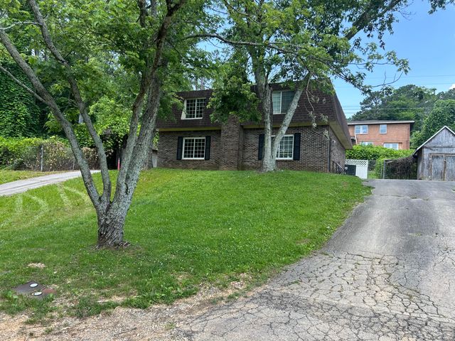 3955 Teakwood Drive, Chattanooga, TN 37416