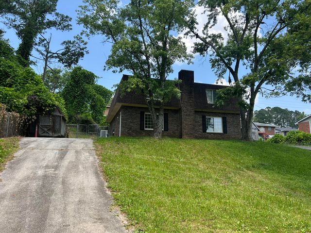 3955 Teakwood Drive, Chattanooga, TN 37416