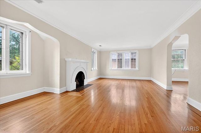 7224 Pershing Avenue, University City, MO 63130