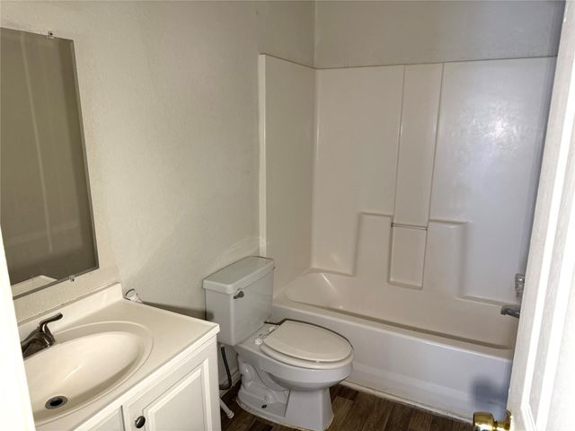 4715 16th Street B, Bacliff, TX 77518