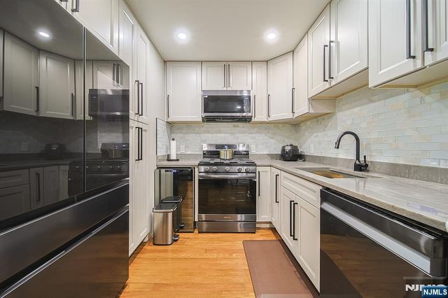 612 Hudson Park 612, Edgewater, NJ 07020