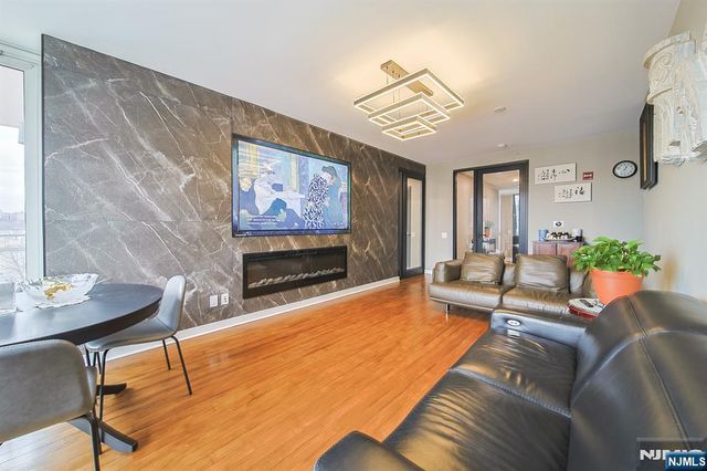 612 Hudson Park 612, Edgewater, NJ 07020