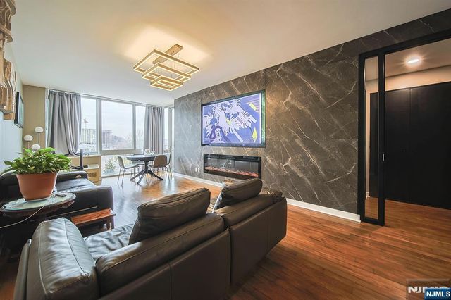 612 Hudson Park 612, Edgewater, NJ 07020