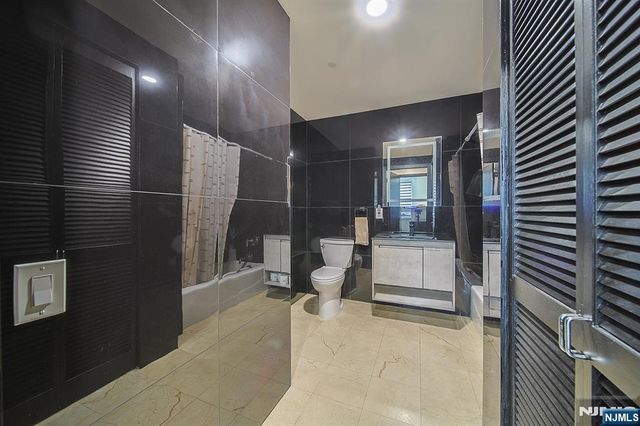 612 Hudson Park 612, Edgewater, NJ 07020