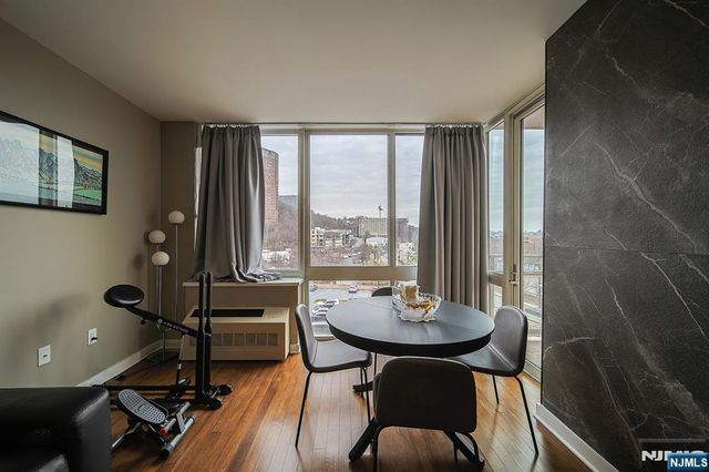 612 Hudson Park 612, Edgewater, NJ 07020