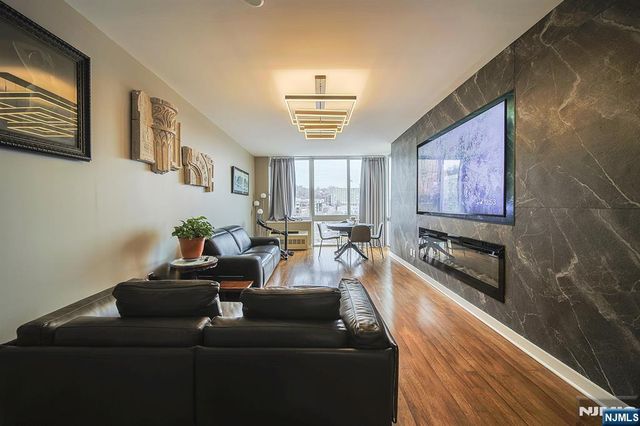 612 Hudson Park 612, Edgewater, NJ 07020