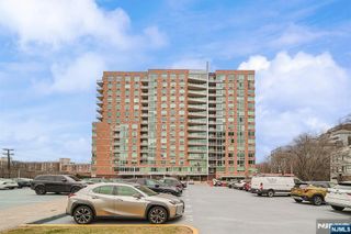 612 Hudson Park 612, Edgewater, NJ 07020