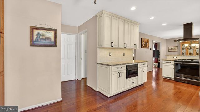 2710 PRICE RD, Crofton, MD 21114