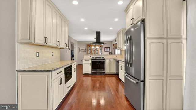 2710 PRICE RD, Crofton, MD 21114