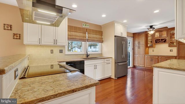 2710 PRICE RD, Crofton, MD 21114