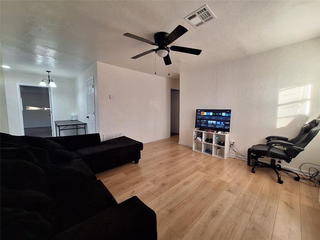 321 SE 67th Street, Oklahoma City, OK 73149