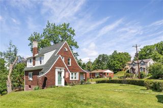 531 Springdale Dr, Penn Hills, PA 15235