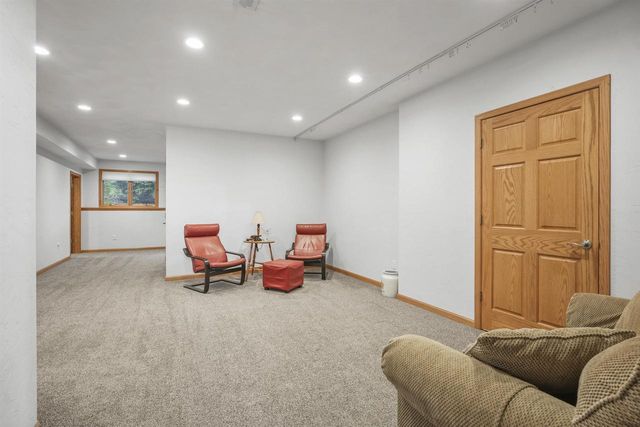 7622 N Orchard View Drive, Evansville, WI 53536