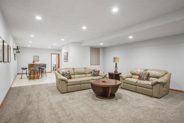 7622 N Orchard View Drive, Evansville, WI 53536