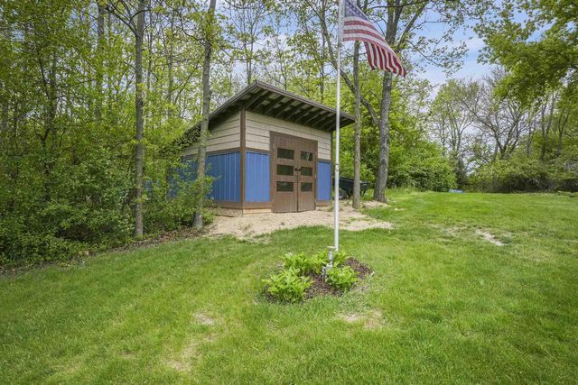 7622 N Orchard View Drive, Evansville, WI 53536