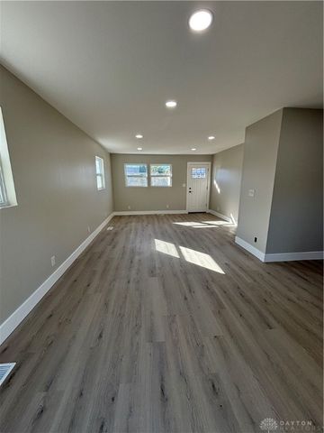 4901 Tenshaw Drive, Dayton, OH 45417