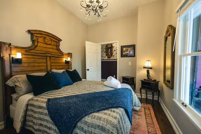 905 11th Ave, N, Nashville, TN 37208