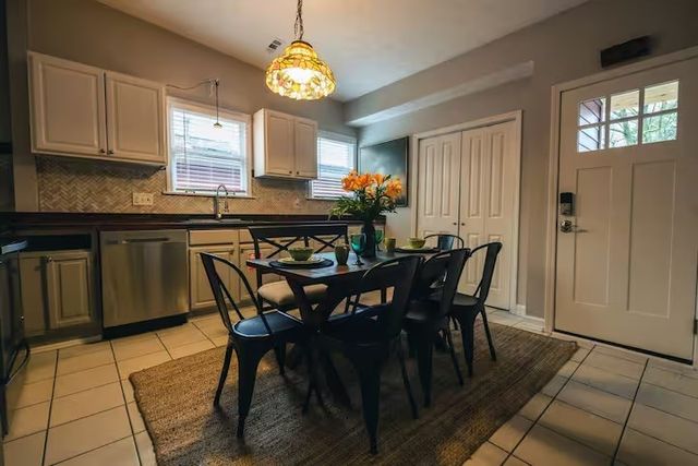 905 11th Ave, N, Nashville, TN 37208